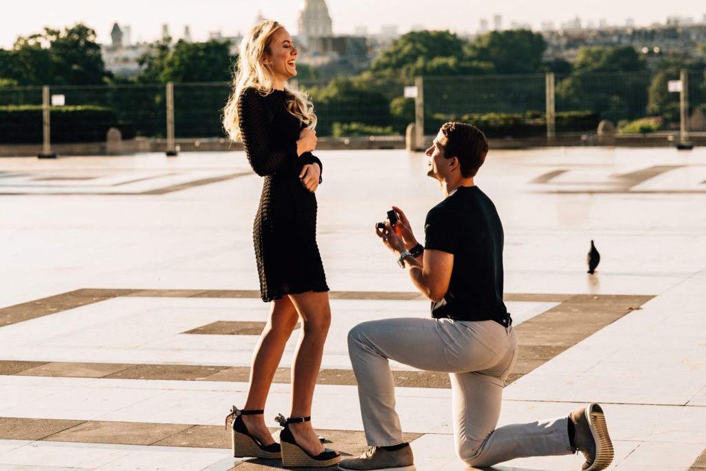 paris proposal elopement photographer