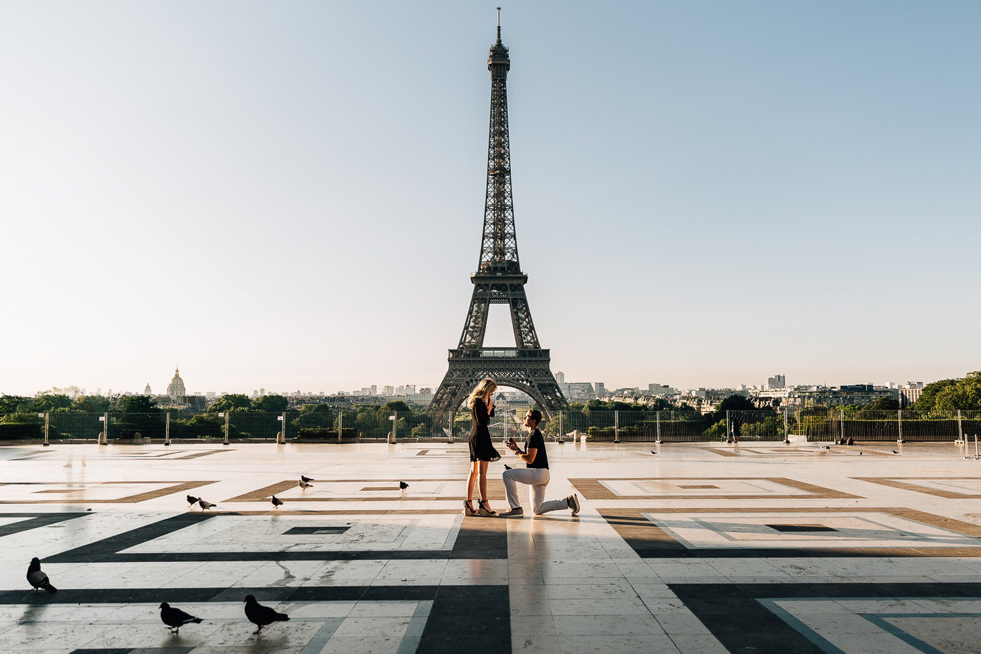 paris proposal elopement photographer