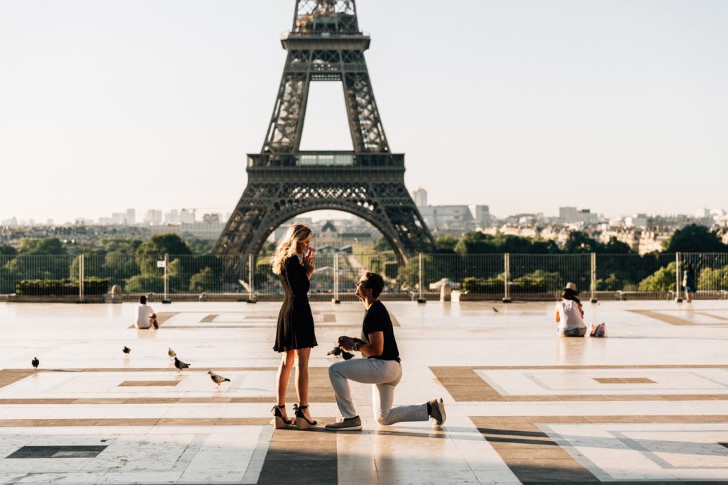 paris proposal elopement photographer