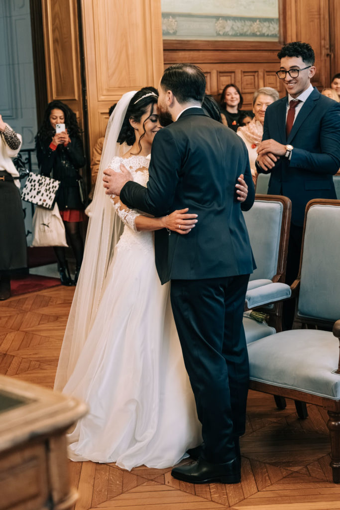 un mariage à la mairie de Nogent sur Marne par le photographe de mariage Pierre Atelier