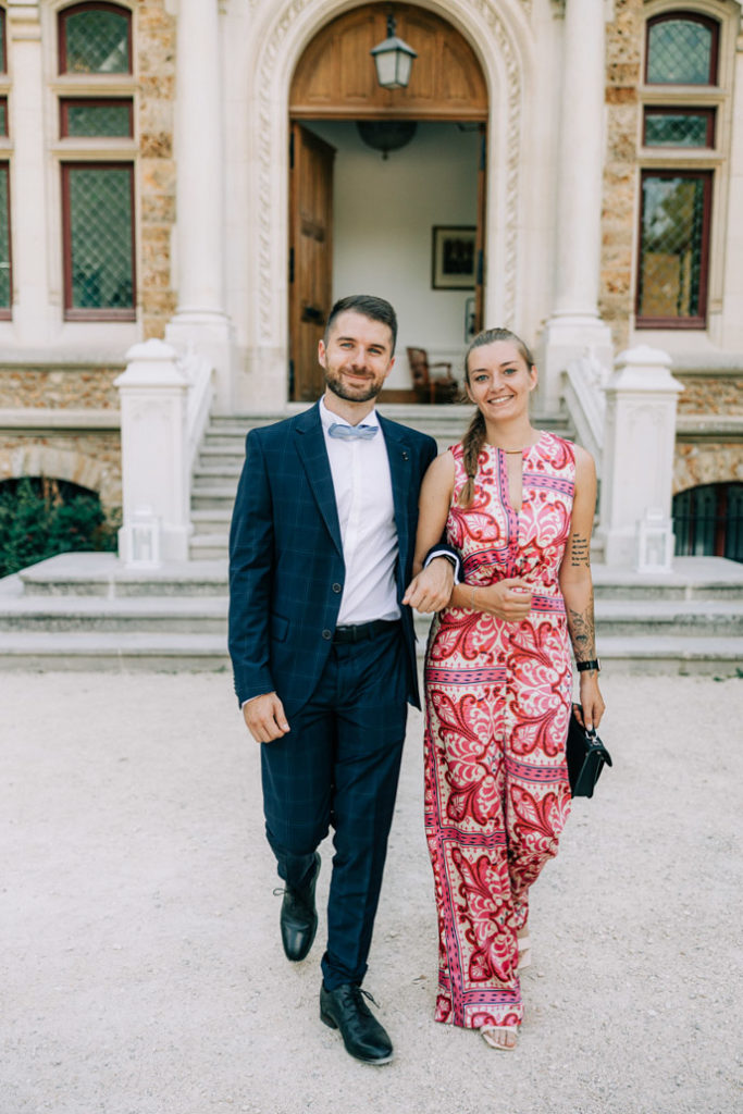 Reportage photo d’un mariage avec cérémonie laïque en plein air au Château de Méridon dans la vallée de Chevreuse. Photographe de mariage basé à Paris.