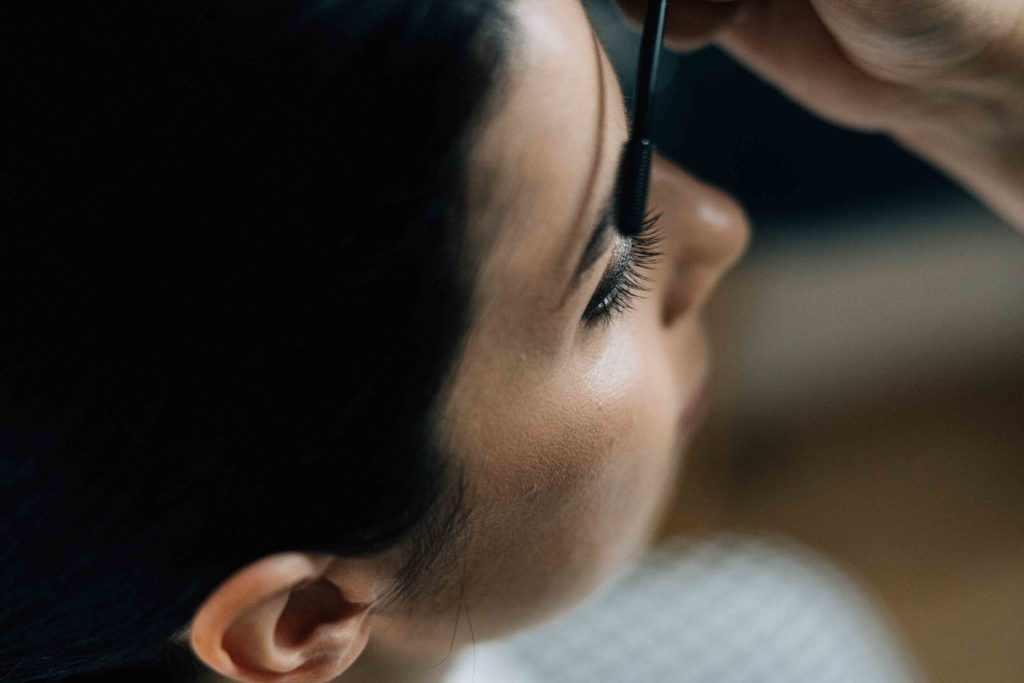 Photographe mariage Paris capturant une cérémonie civile à la mairie du 15e