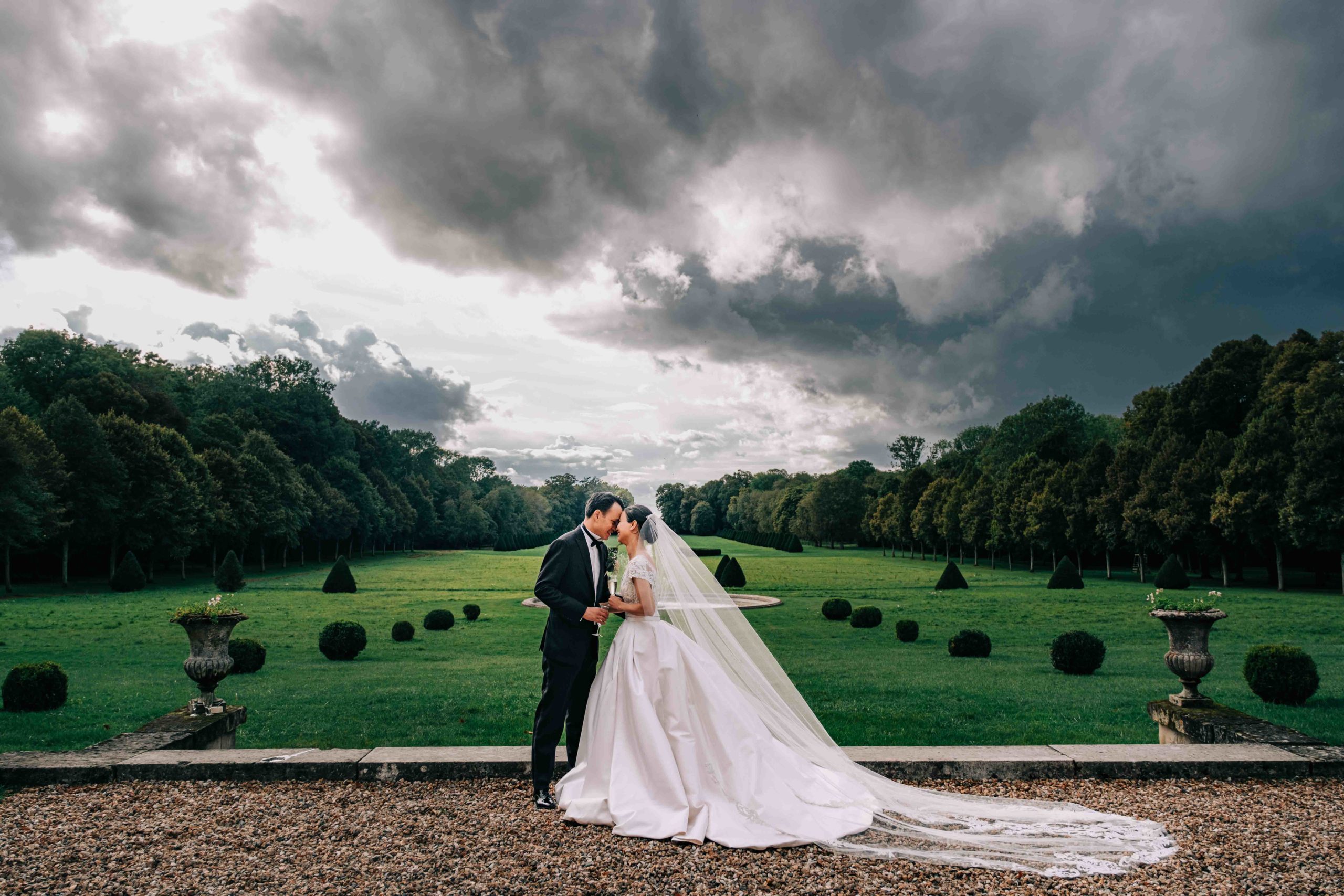 how to find your Paris wedding vendor