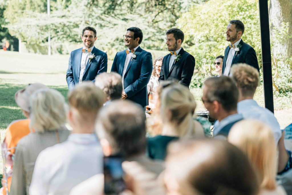 Reportage photo d’un mariage avec cérémonie laïque au Château Comtesse Lafond à Épernay. Photographe de mariage basé à Paris