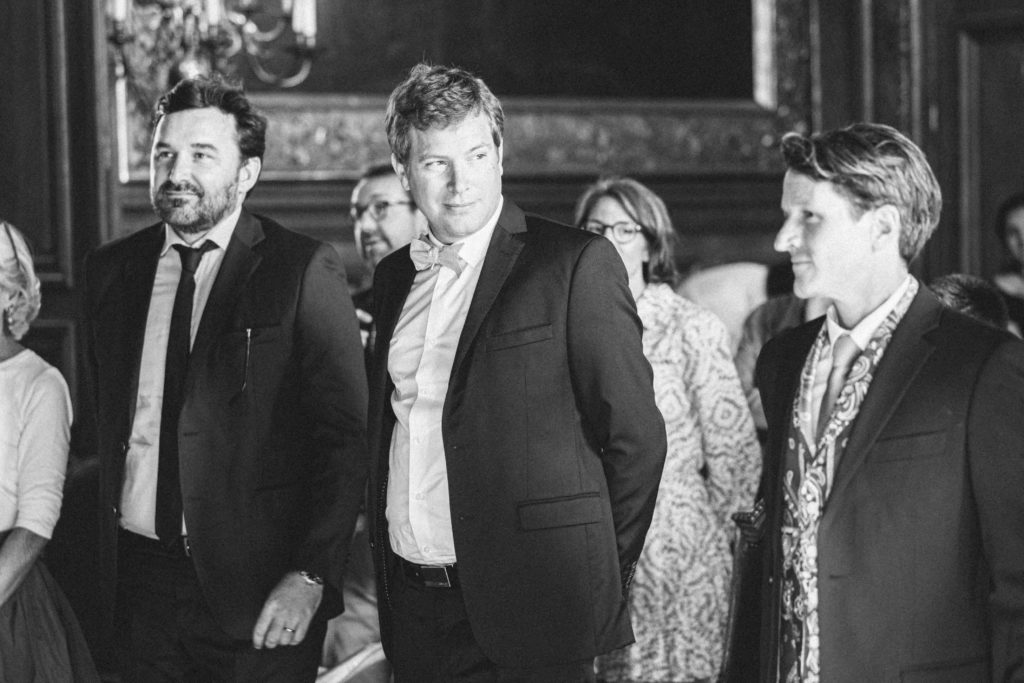 un mariage à la mairie du 19 à Paris par le photographe Pierre Atelier