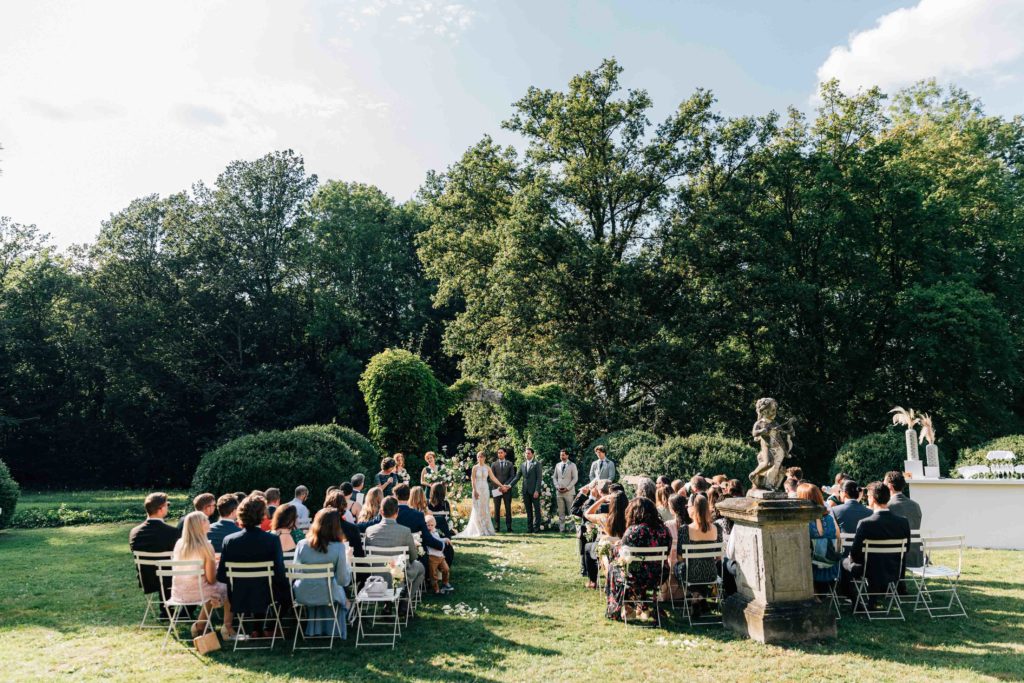 Intimate wedding ceremony at Château de Méridon, Yvelines — natural light photography by Pierre Atelier Paris
