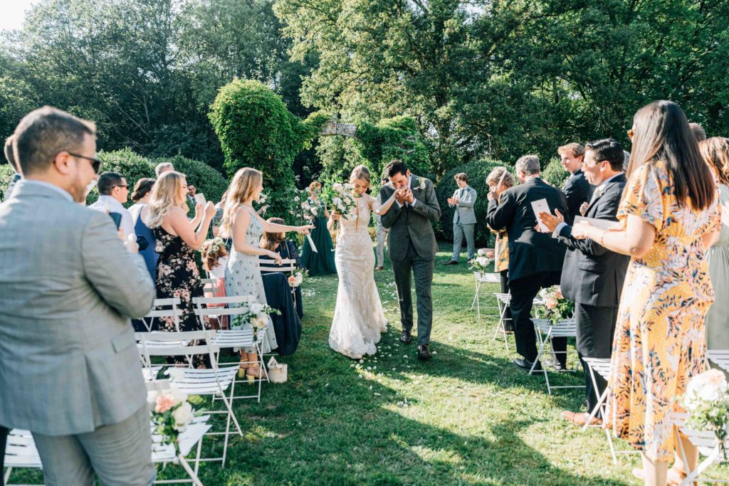 Intimate wedding ceremony at Château de Méridon, Yvelines — natural light photography by Pierre Atelier Paris