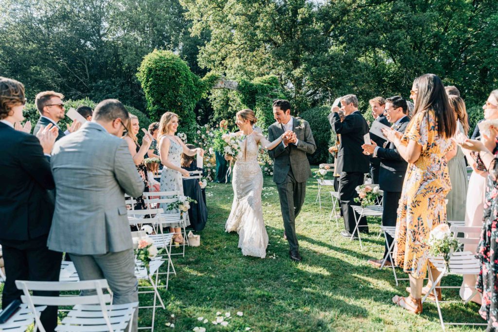 Intimate wedding ceremony at Château de Méridon, Yvelines — natural light photography by Pierre Atelier Paris