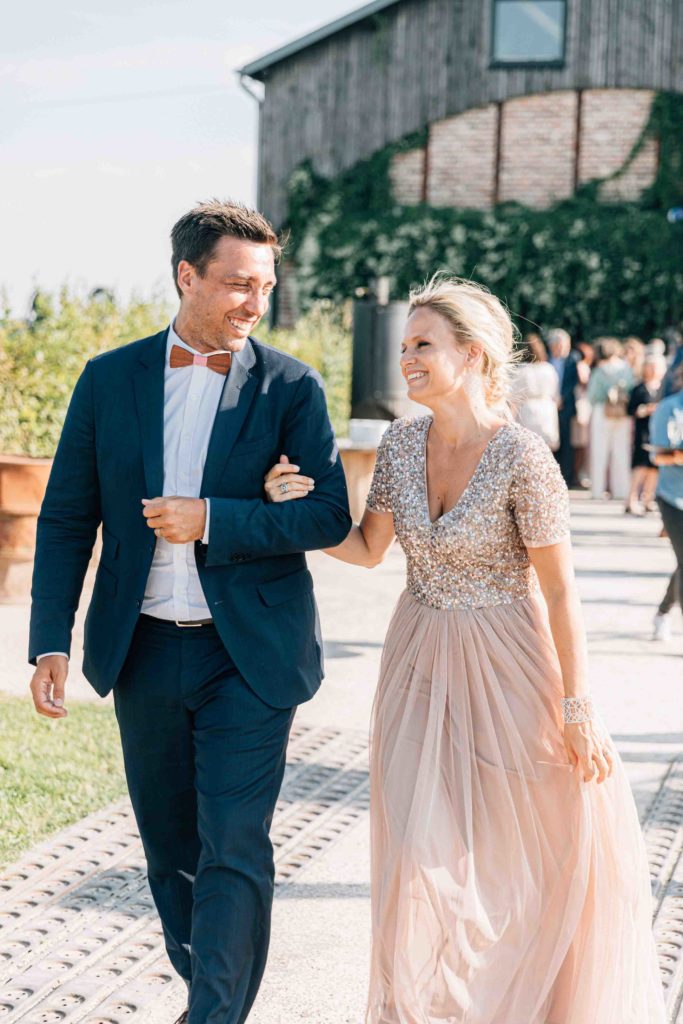 les bonnes joies vexin, photographe mariage vexin, cérémonie laïque plein air