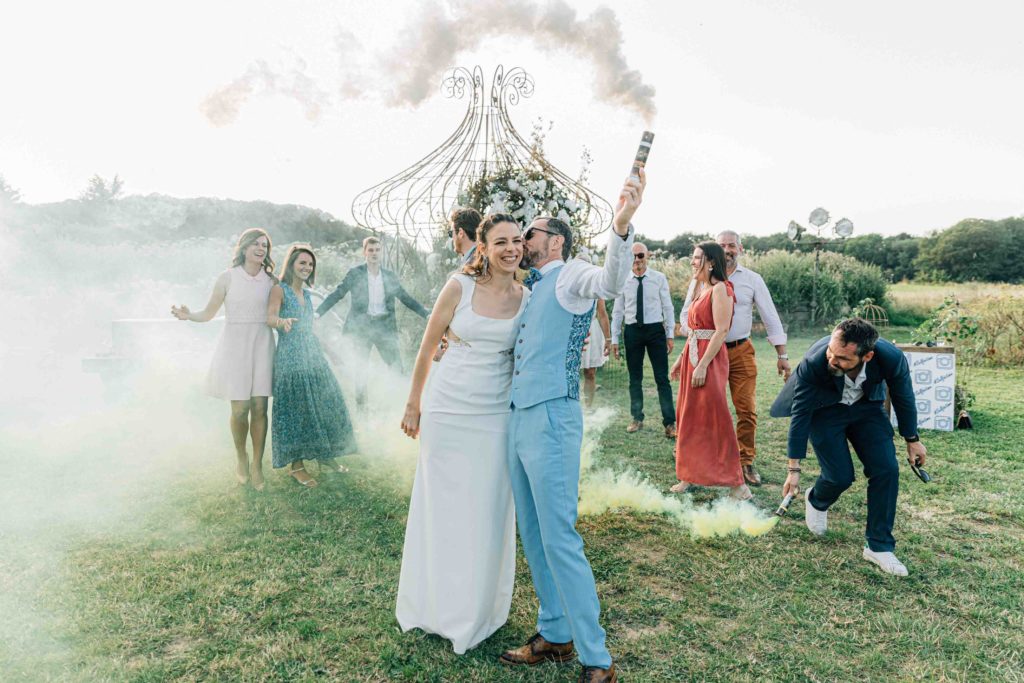 les bonnes joies vexin, photographe mariage vexin, cérémonie laïque plein air