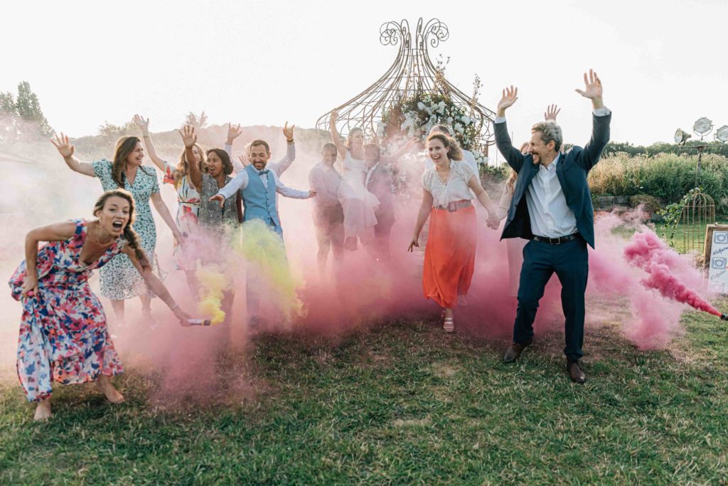 les bonnes joies vexin, photographe mariage vexin, cérémonie laïque plein air