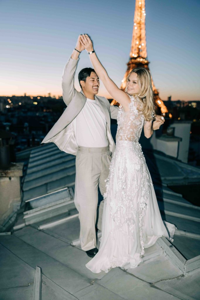 Eiffel Tower and Rooftops of Paris: a photo session with the French photographer Pierre Atelier