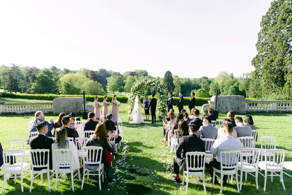 Cérémonie laïque dans le parc du Château de Bouffémont - Pierre Atelier photographe mariage