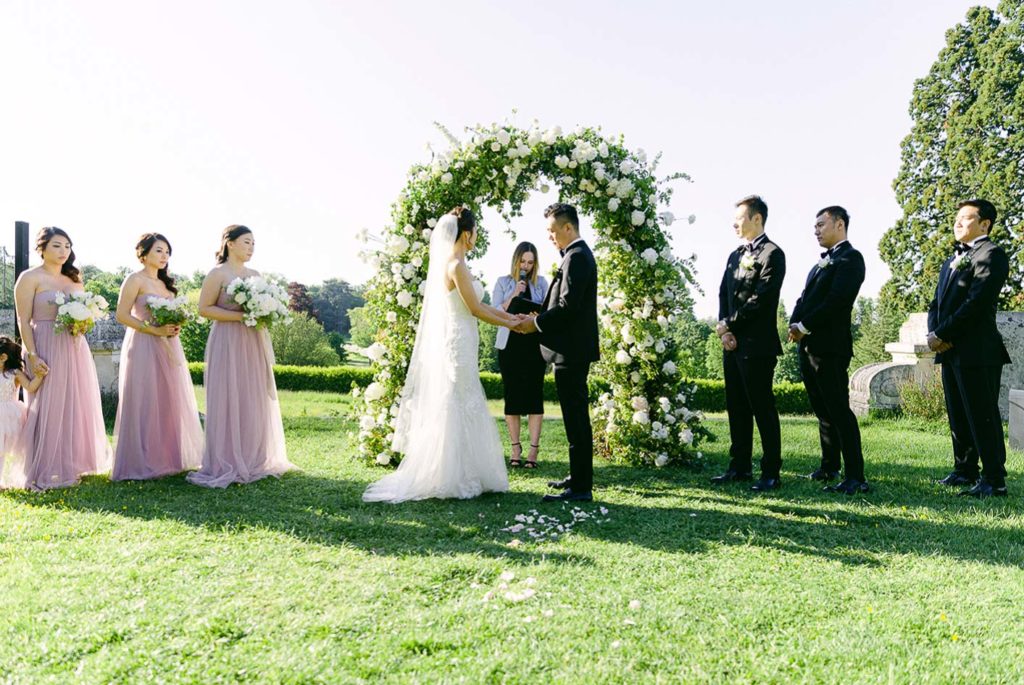 Cérémonie laïque dans le parc du Château de Bouffémont - Pierre Atelier photographe mariage