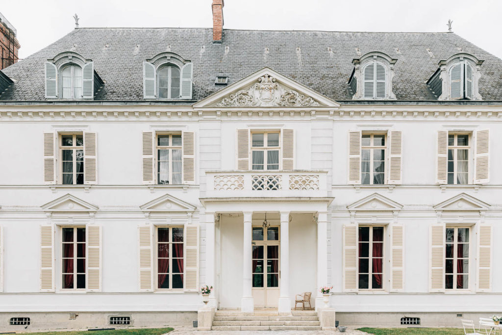 Cérémonie laïque en extérieur au Château Barthélemy, Paray-Douaville 78 — Pierre Atelier