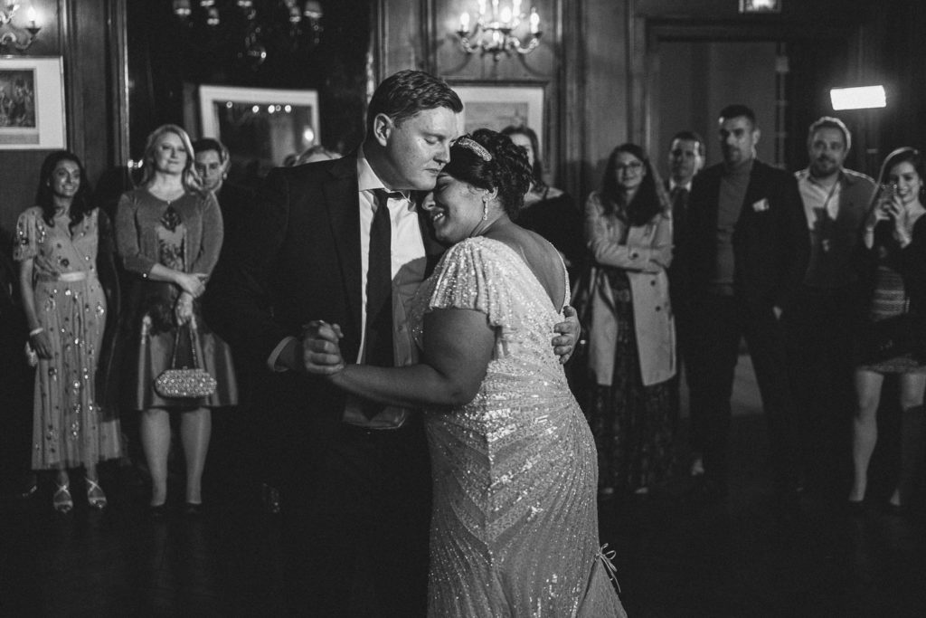 Paris wedding venue château de Lésigny by Parisian Photographer Pierre Atelier