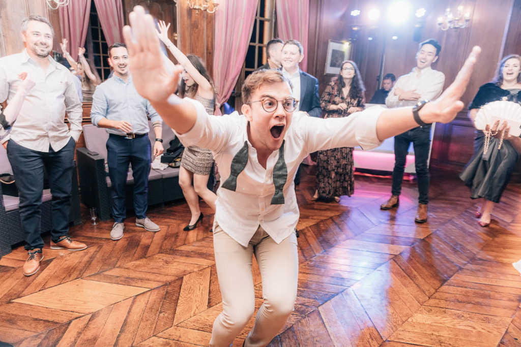 Paris wedding venue château de Lésigny by Parisian Photographer Pierre Atelier