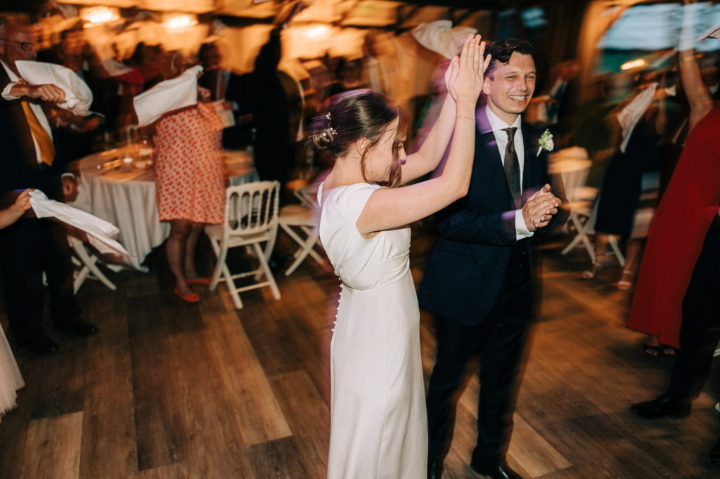 Dîner mariage La Catrache Yvelines ambiance — Pierre Atelier photographe Paris