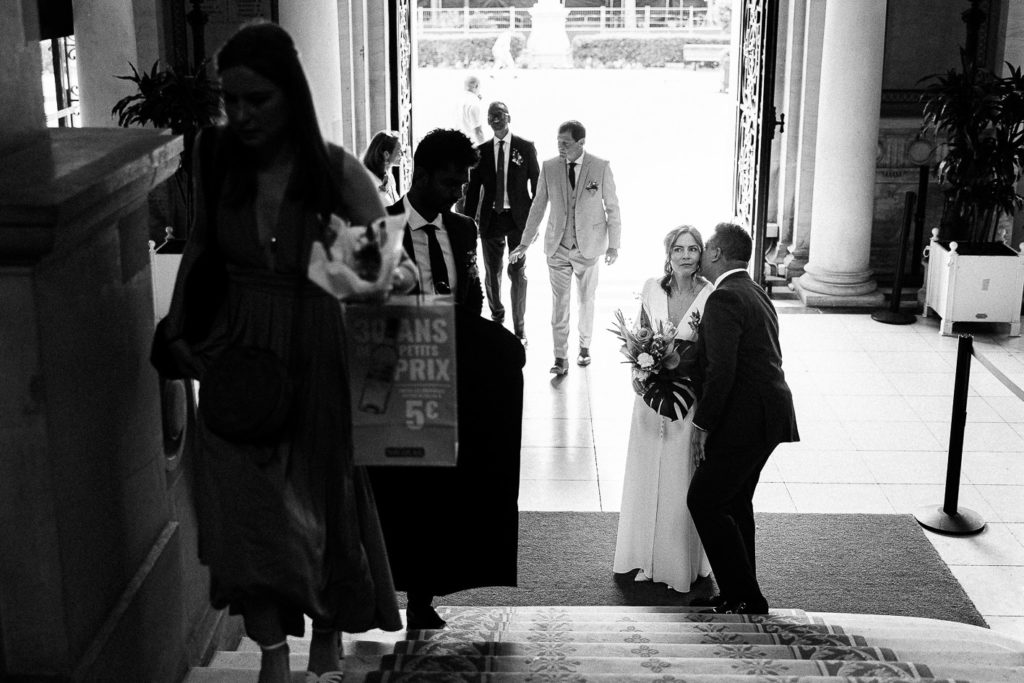 Escalier en marbre mairie de Neuilly-sur-Seine mariage — Pierre Atelier photographe