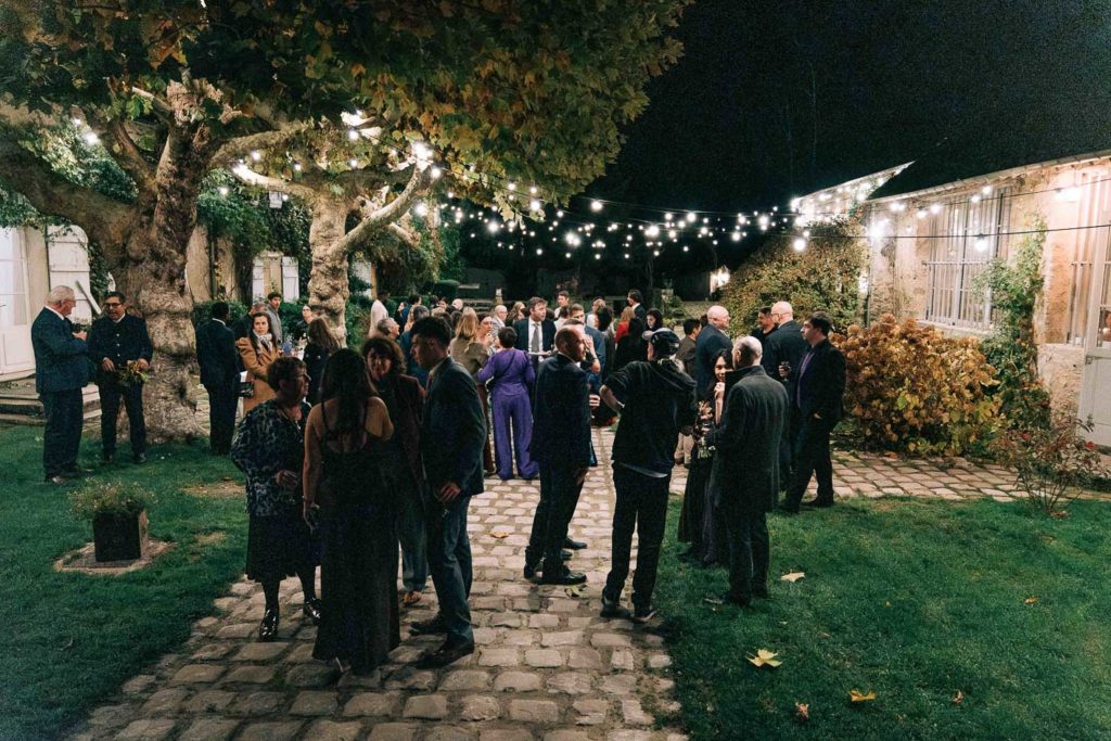 Dîner de mariage dans l'atelier Boutet de Monvel du Moulin de Launoy - Pierre Atelier