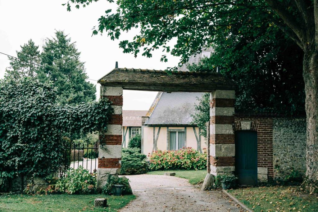 Cérémonie laïque dans le parc de la Grange de Bourgoult, Harquency Eure - Pierre Atelier