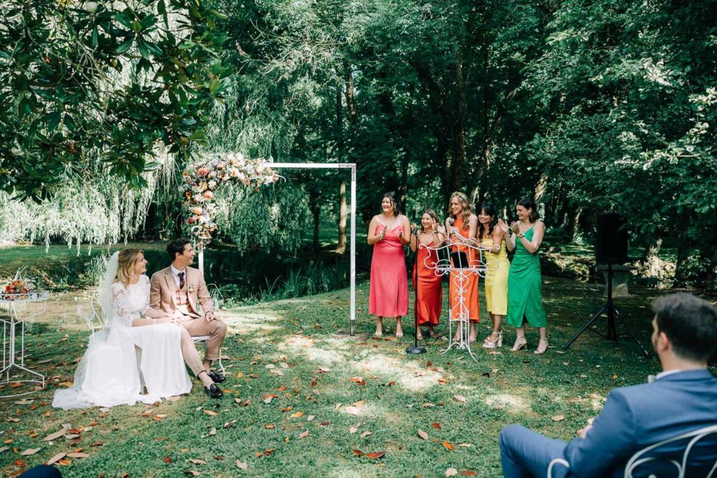 Cérémonie laïque sous le saule pleureur du Moulin de Launoy - Pierre Atelier photographe mariage Seine-et-Marne