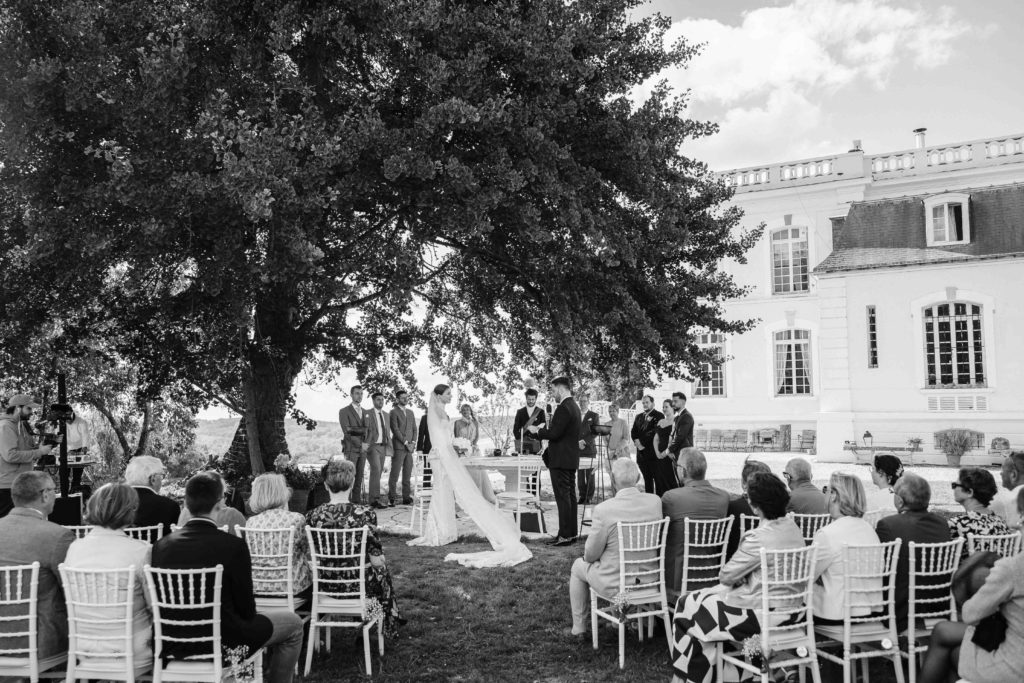 cérémonie laïque exterieur Château Bouret mariage — Pierre Atelier photographe mariage Paris