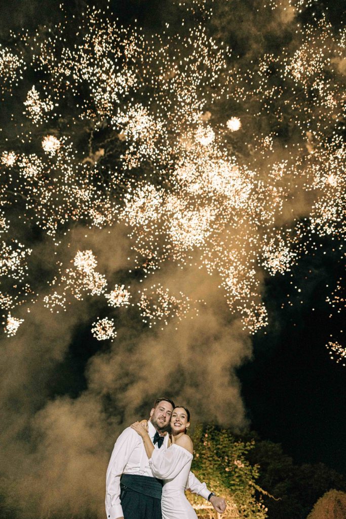Final feux d'artifice nuit mariage Château Bouret Seine-et-Marne — Pierre Atelier photographe mariage Paris