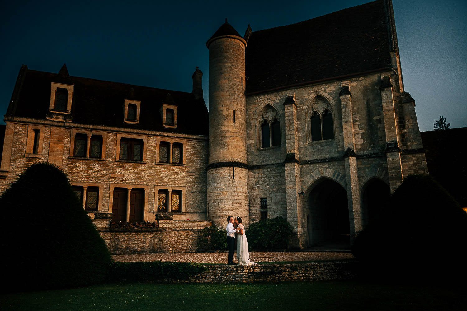 Salle réception pierres apparentes Domaine Saint-Germer Oise — Pierre Atelier photographe mariage