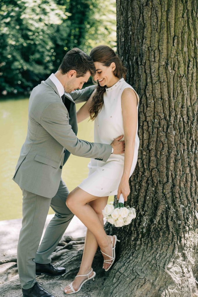Portrait sous-bois Lac des Minimes mariage Vincennes — Pierre Atelier photographe mariage Paris