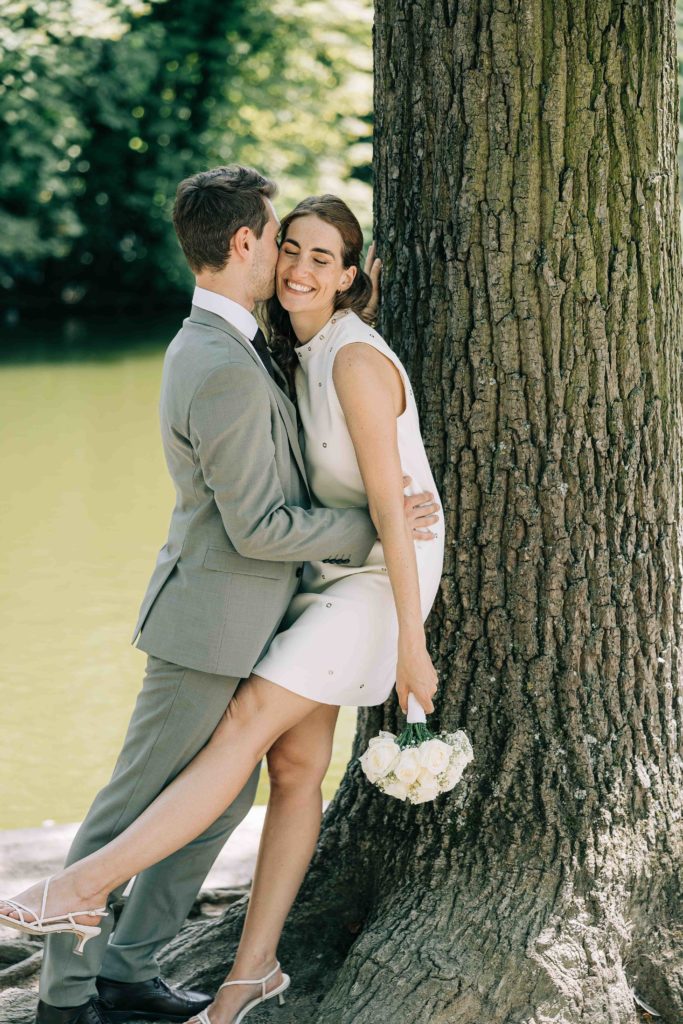 Mariés berges Lac des Minimes Bois de Vincennes — Pierre Atelier photographe
