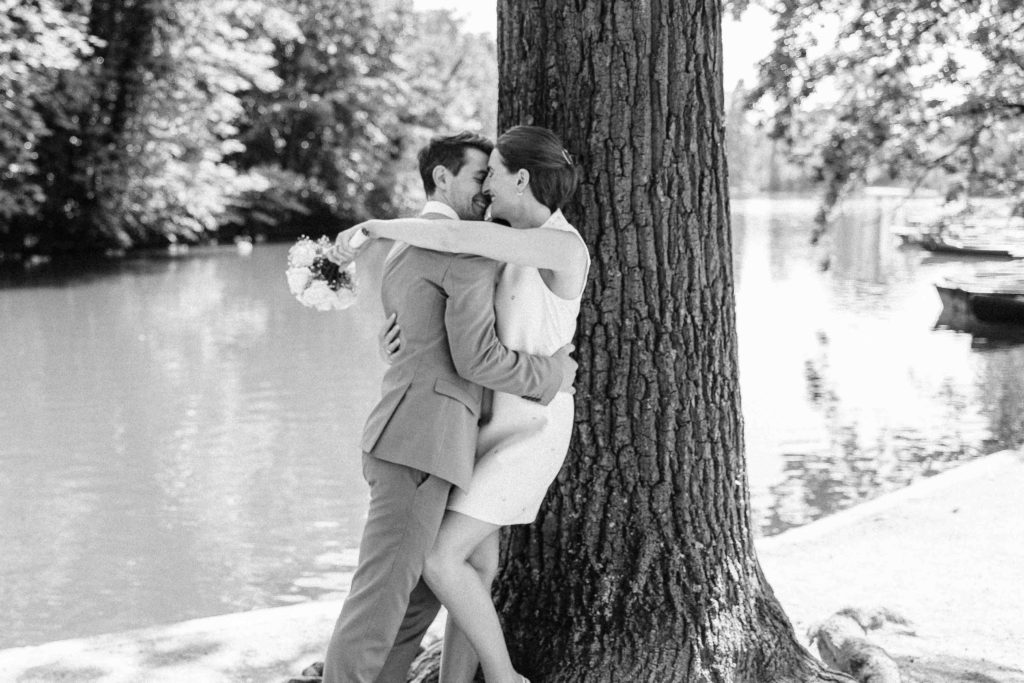 Séance portrait couple automne Lac des Minimes Vincennes — Pierre Atelier photographe mariage