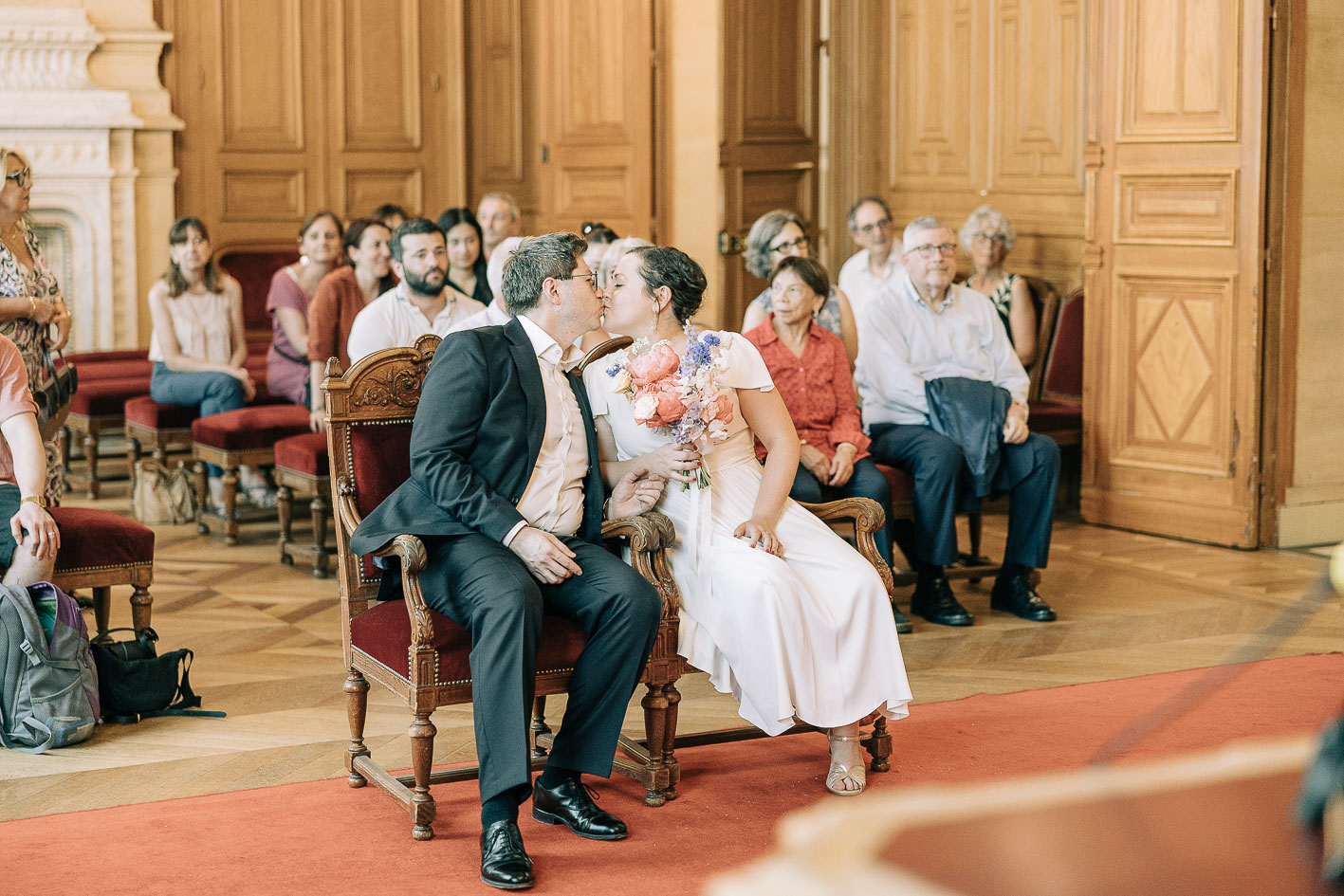 Émotion cérémonie civile mairie du 11ème arrondissement Paris — Pierre Atelier photographe mariage