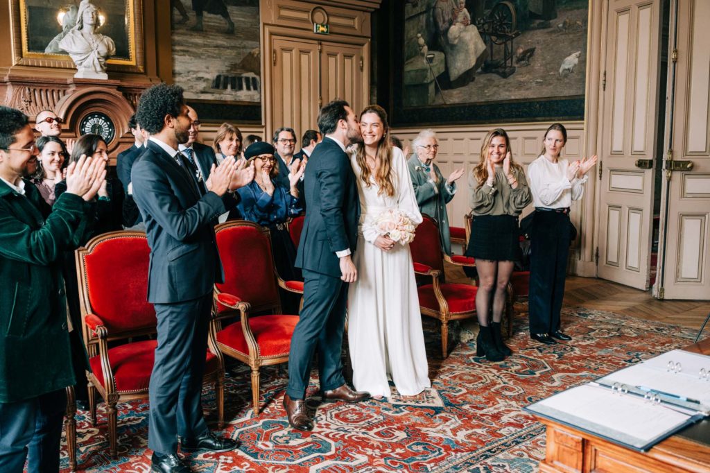Couple mariage civil Paris 15ème arrondissement printemps — Pierre Atelier photographe