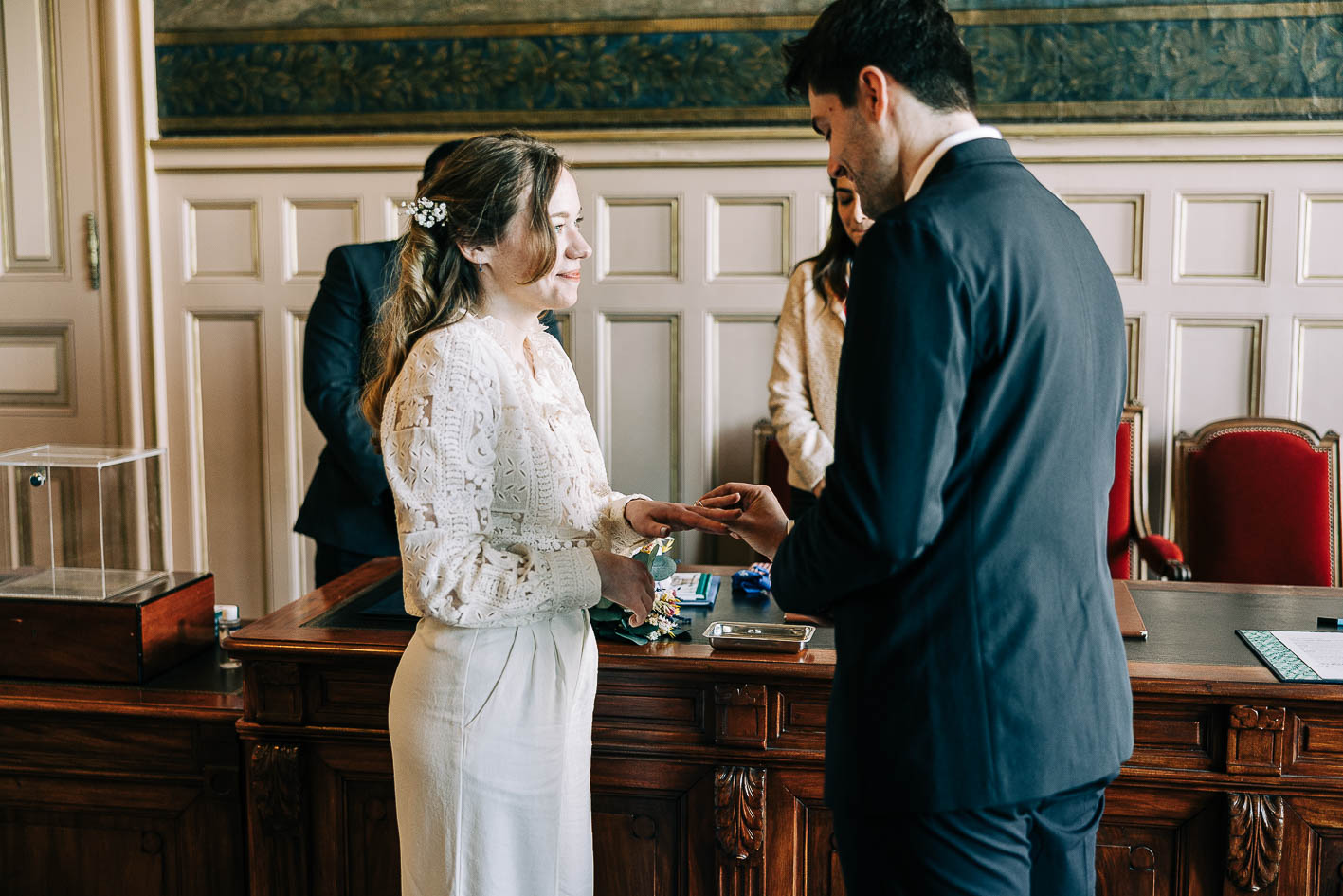 Invités cérémonie mariage civil mairie du 15ème Paris — Pierre Atelier photographe