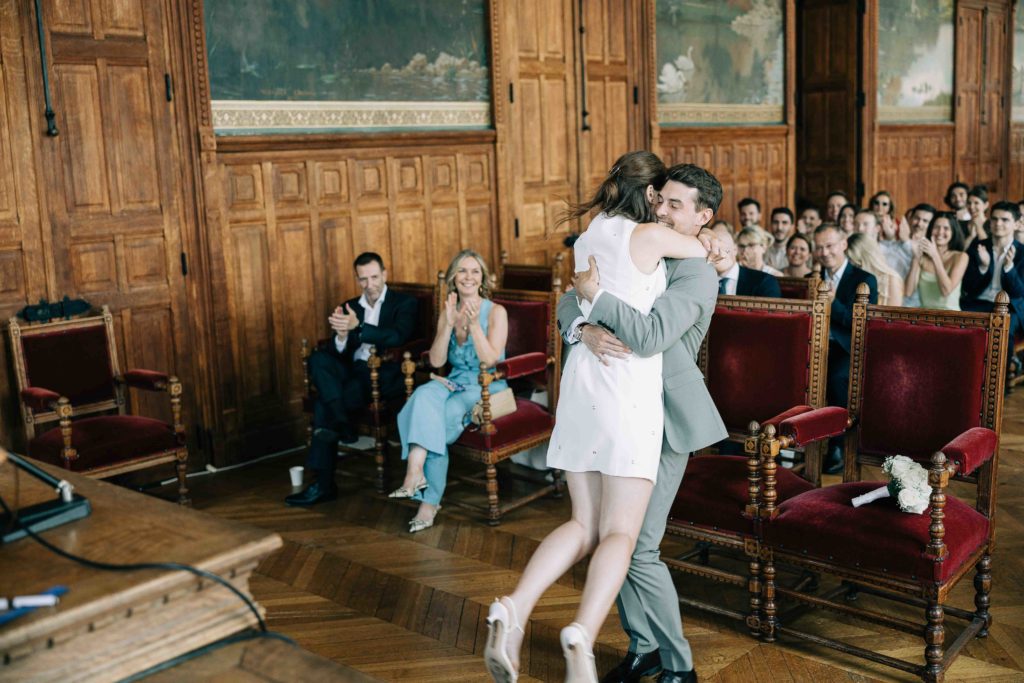 Lumière naturelle salle des mariages mairie Vincennes — Pierre Atelier photographe mariage