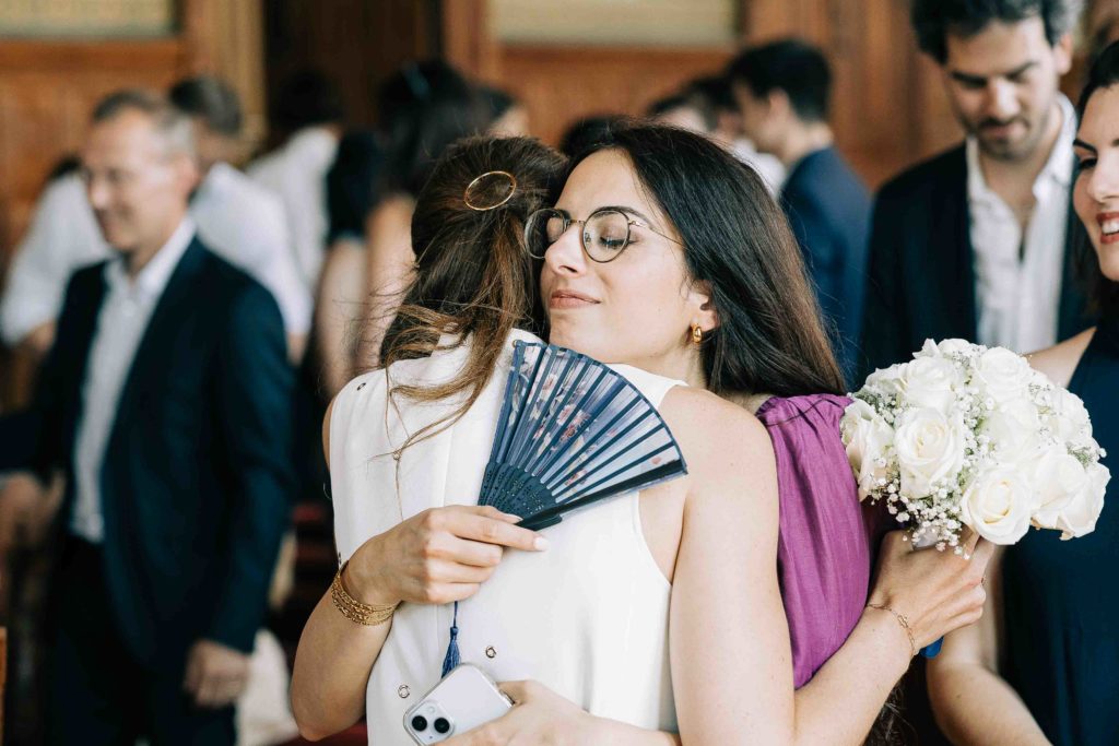 Confettis sortie mariage civil mairie Vincennes Val-de-Marne — Pierre Atelier photographe