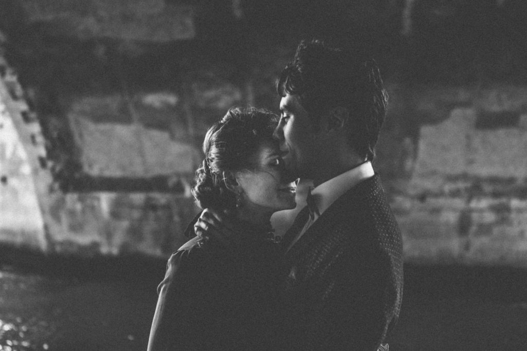 Portrait romantique couple mariage hiver IDF — Pierre Atelier photographe mariage