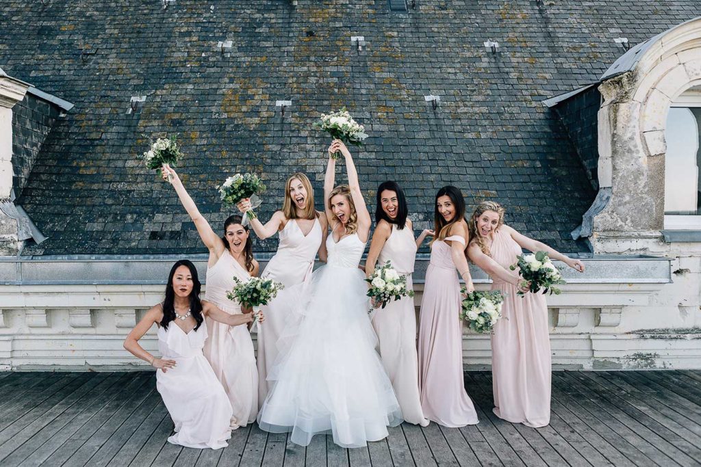 Joie mariés mariage vendredi Paris hors saison — Pierre Atelier photographe mariage