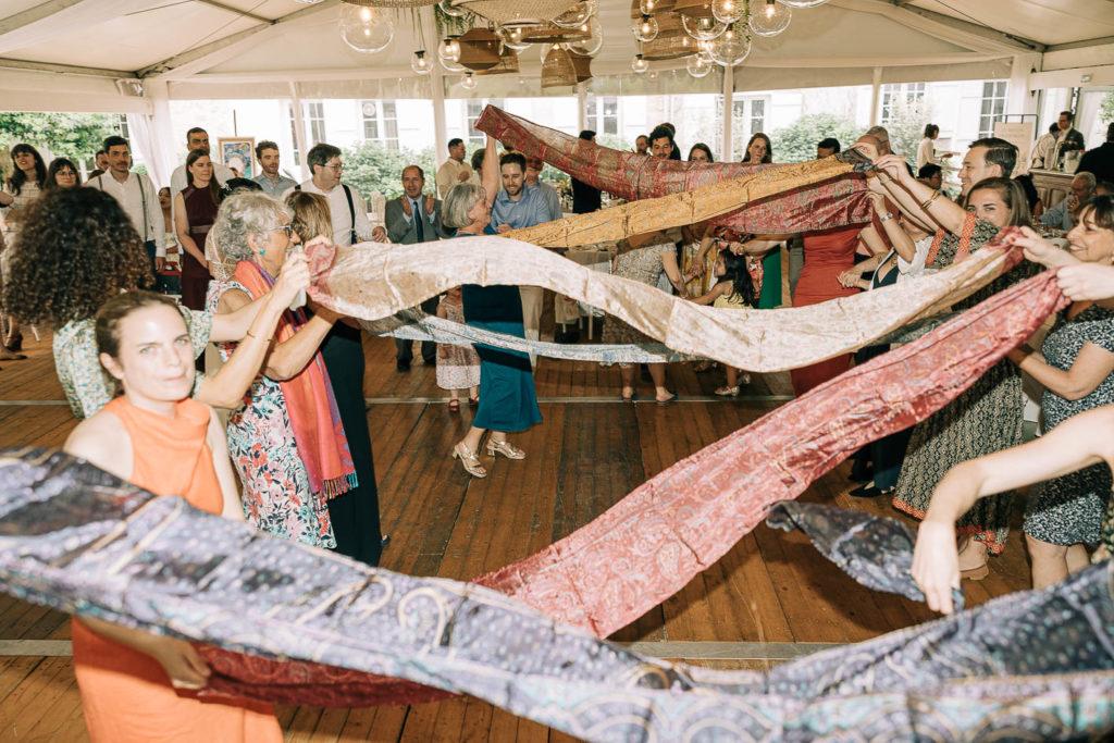 Vin d'honneur interieur Moulin de Fourcon Essonne — Pierre Atelier photographe mariage Paris