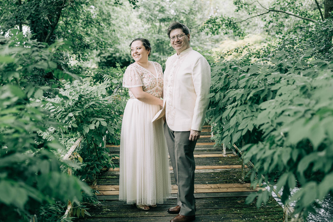 Portrait couple mariage Moulin de Fourcon — Pierre Atelier photographe