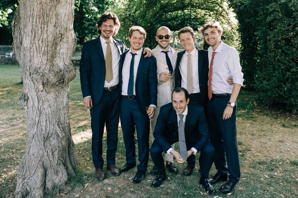 Groupe invités mariage automne Seine-et-Marne Moulin Launoy — Pierre Atelier photographe