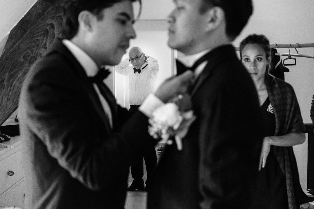 Officiant The Parisian Celebrant cérémonie Château Champlâtreux — Pierre Atelier photographe mariage