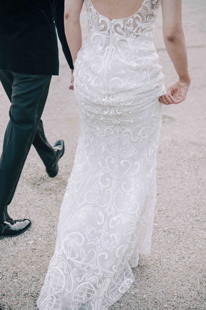 Golden hour portrait intime Château de Champlâtreux — Pierre Atelier photographe mariage