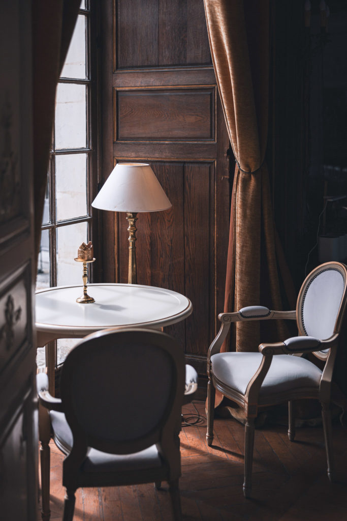 Ambiance cocktail Château Ermenonville douves Oise — Pierre Atelier photographe mariage Paris