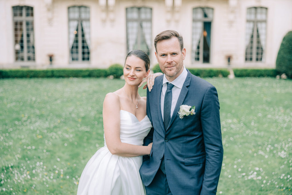 Citroën vintage détail mariage Château d'Ermenonville — Pierre Atelier photographe mariage Paris