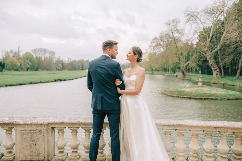 Dîner mariage 50 invités Château d'Ermenonville salons — Pierre Atelier photographe mariage Paris