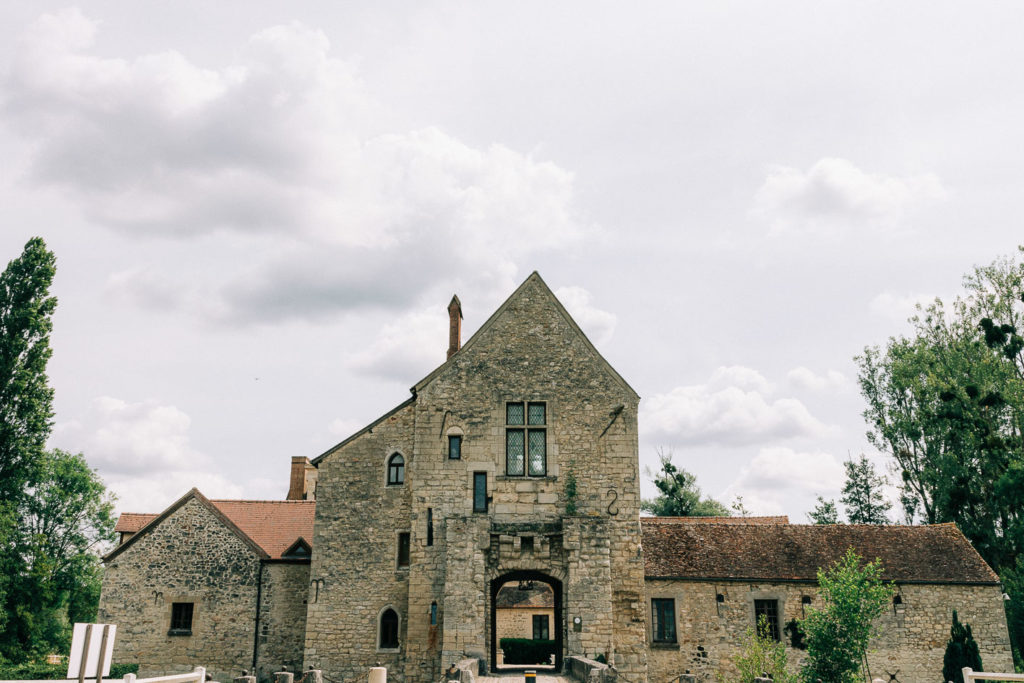 Préparatifs mariée Château de Pontarmé Oise — Pierre Atelier photographe mariage