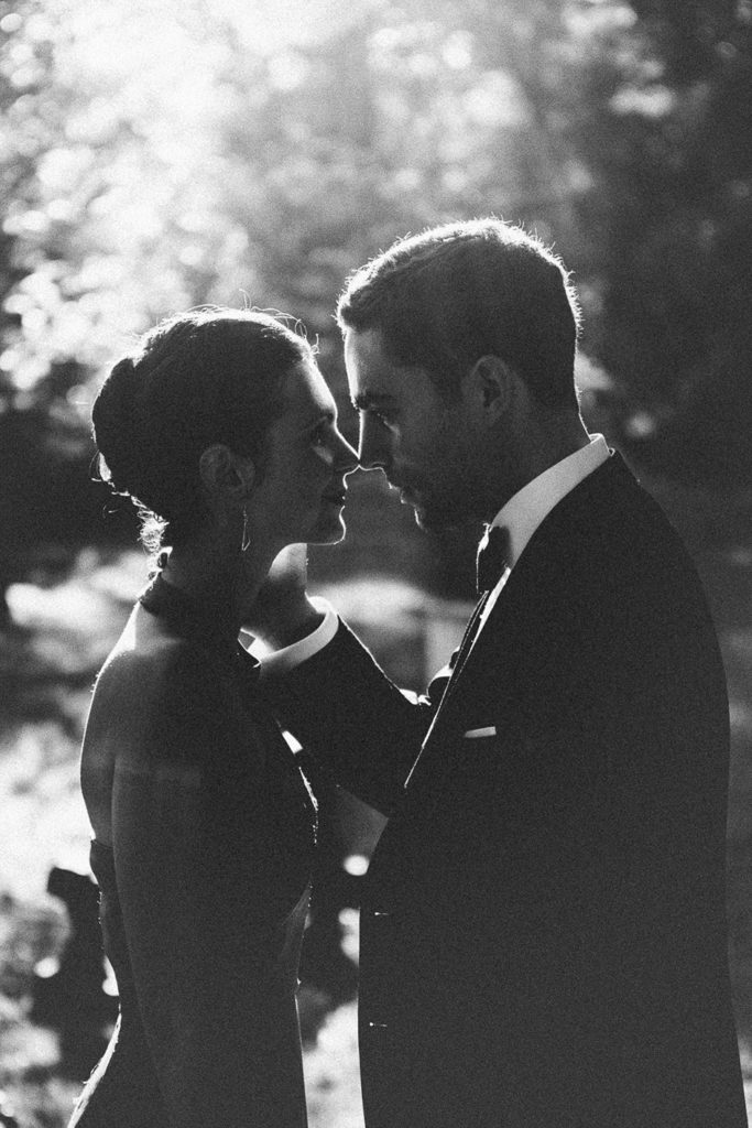 Invités cocktail Domaine des Évis printemps Orne — Pierre Atelier photographe