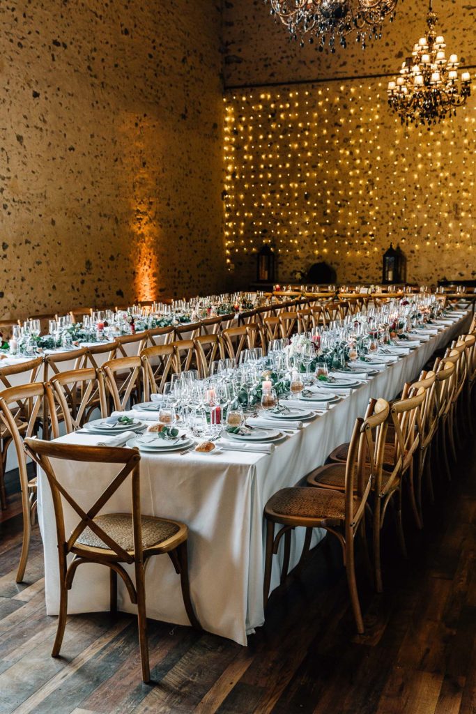 Centre de table floral mariage Domaine des Évis Perche — Pierre Atelier photographe mariage Paris